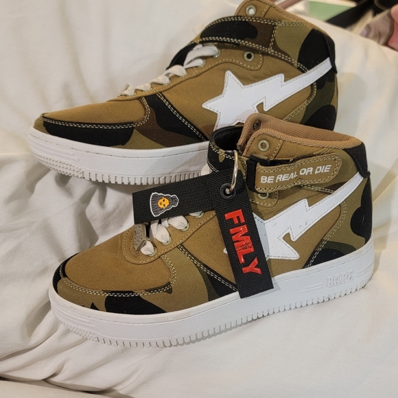 BAPESTA - Picture 2 of 6